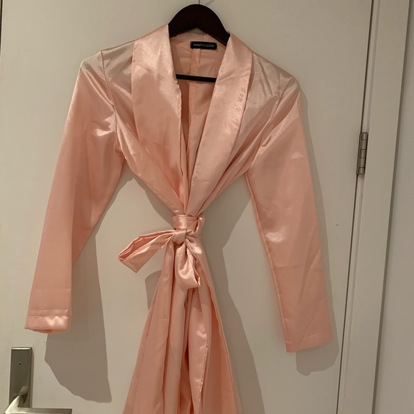 Pretty Little Thing Pink Satin Wrap Dress - Picture 4 of 4